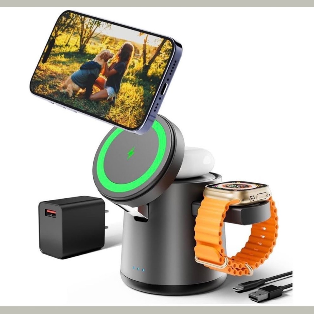 Wireless Charging Station with 3 charging points, cord and block included.